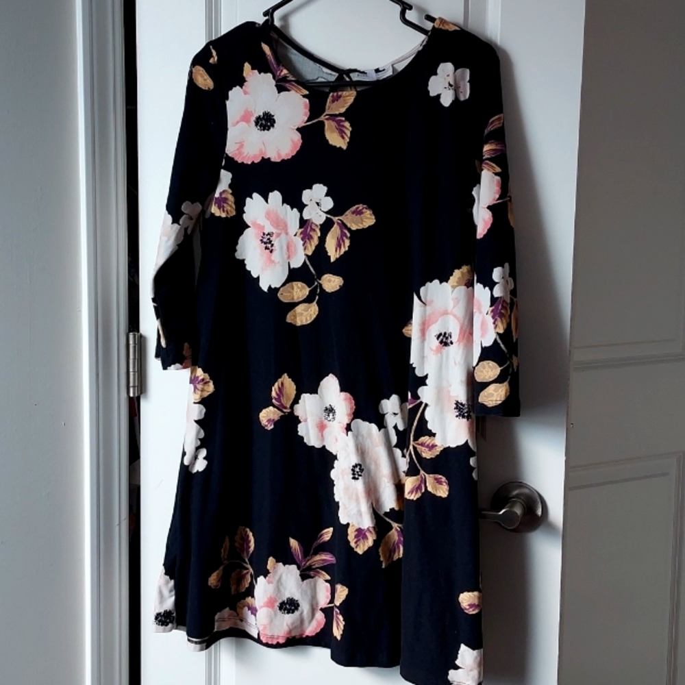 Bobbi Brooks small 3/4 sleeve midi dress black with flower print